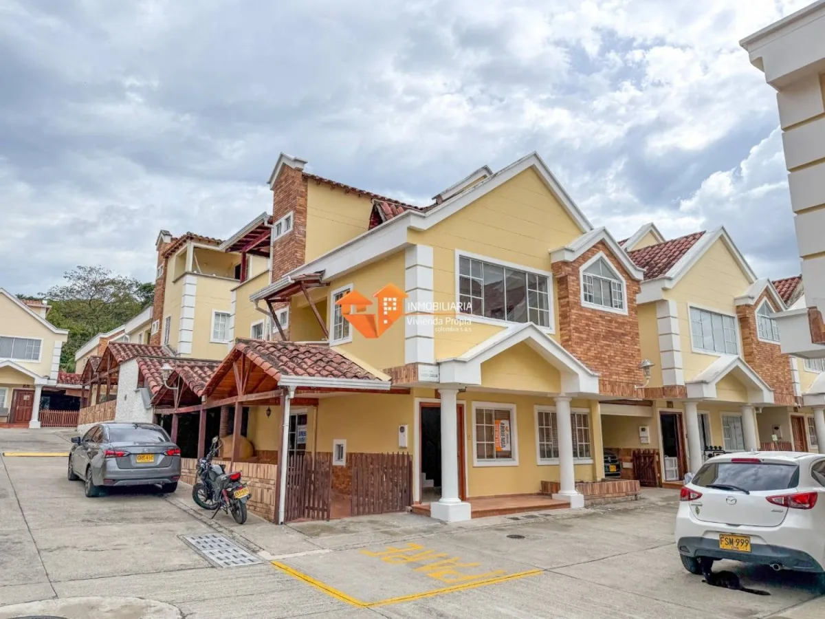 Casa en Arriendo en Cañaveral, Floridablanca