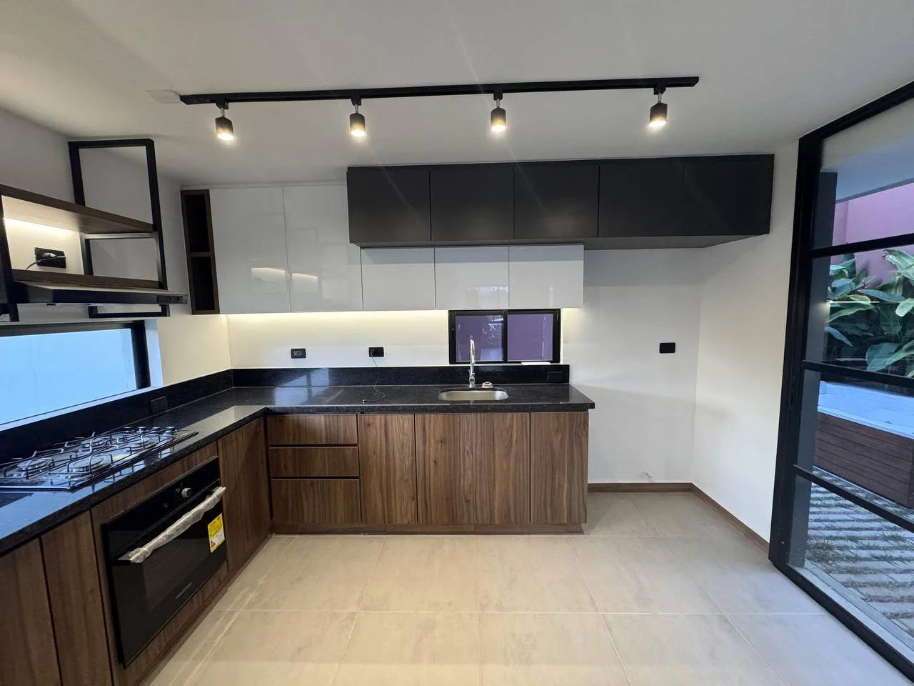 Consultorio en arriendo en Cerritos, Pereira