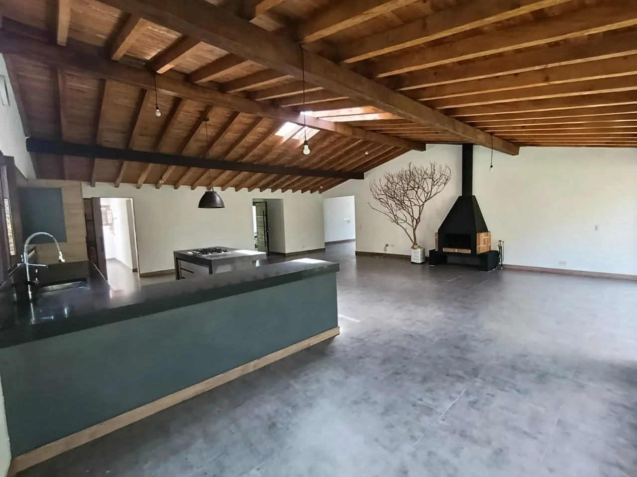 Amplio Local en Arriendo Laureles Medellín 170 m²
