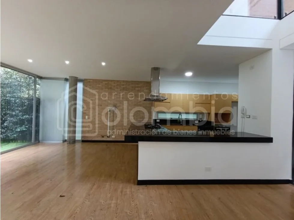 Local en arriendo en Mt. villa grande, Envigado