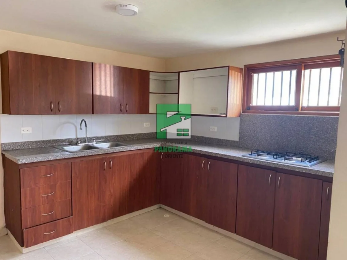 Apartamento en Arriendo en Las Cometas, Envigado