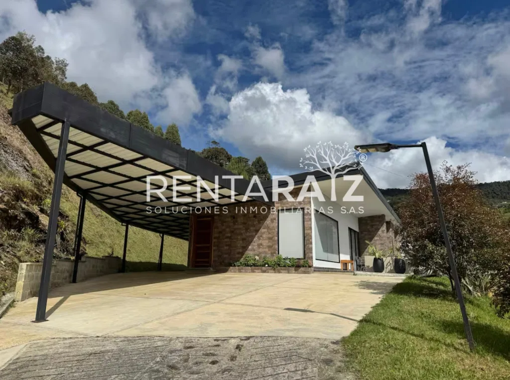 Casa en Arriendo en La Catedral, Envigado