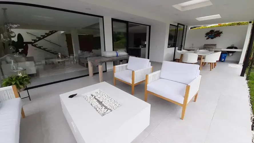 Bodega en Arriendo en La torre, Pensilvania