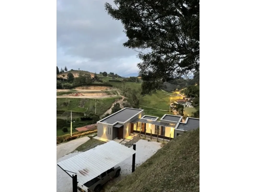 Apartamento en Arriendo en Loma de las brujas, Envigado