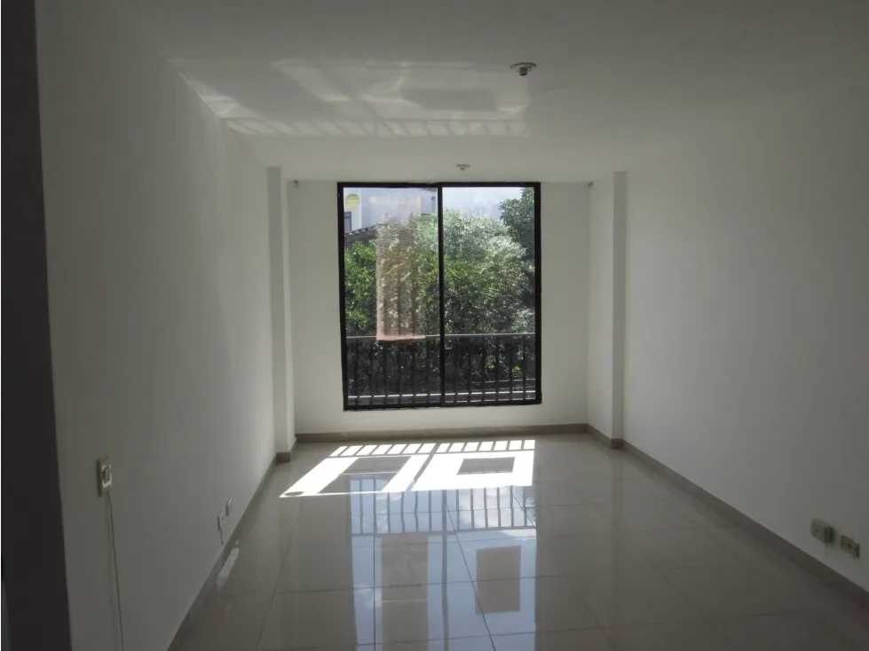 Apartamento en Arriendo en Loma de las brujas, Envigado