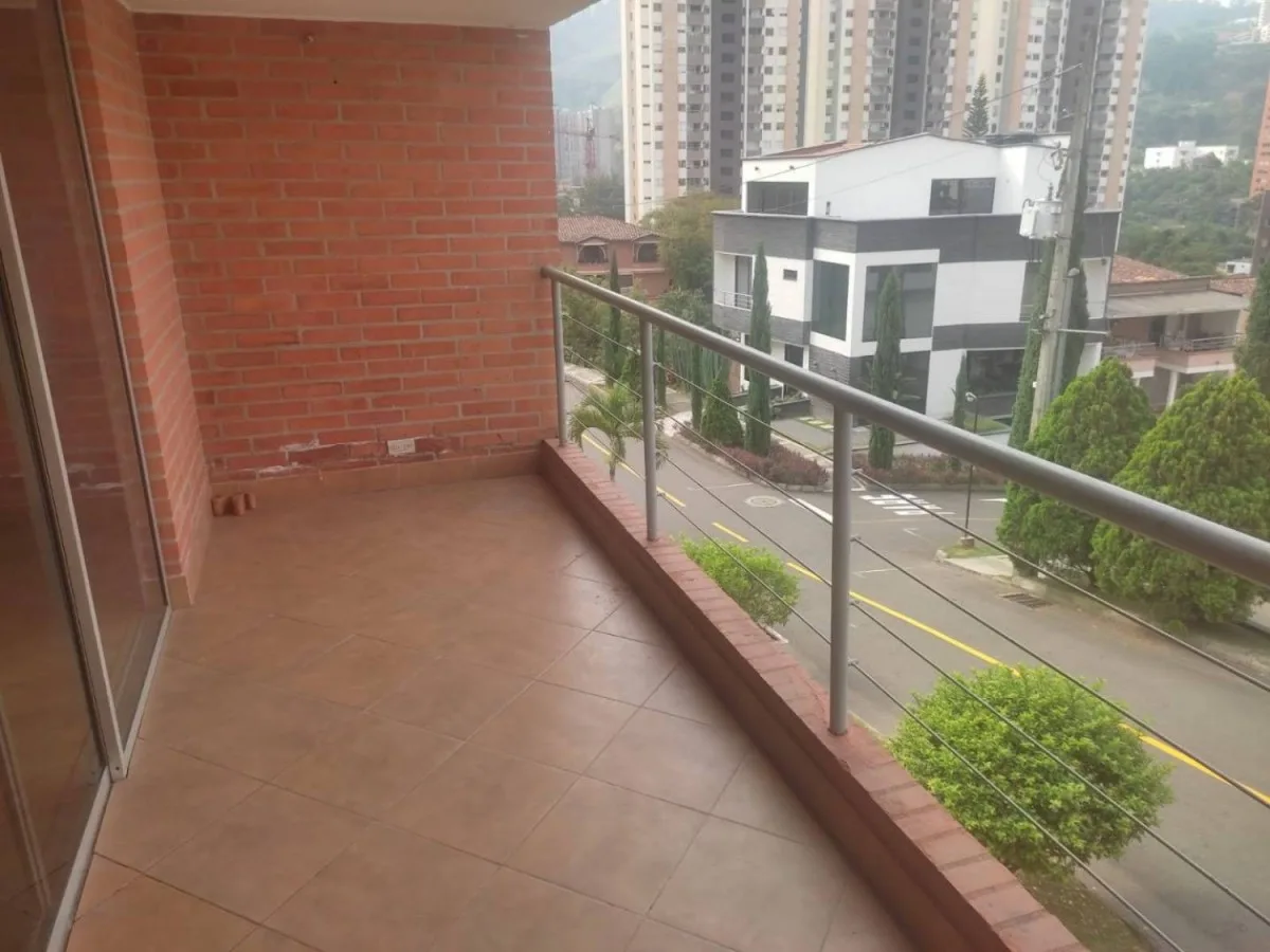 Apartamento en Arriendo en Loma del Esmeraldal, Envigado