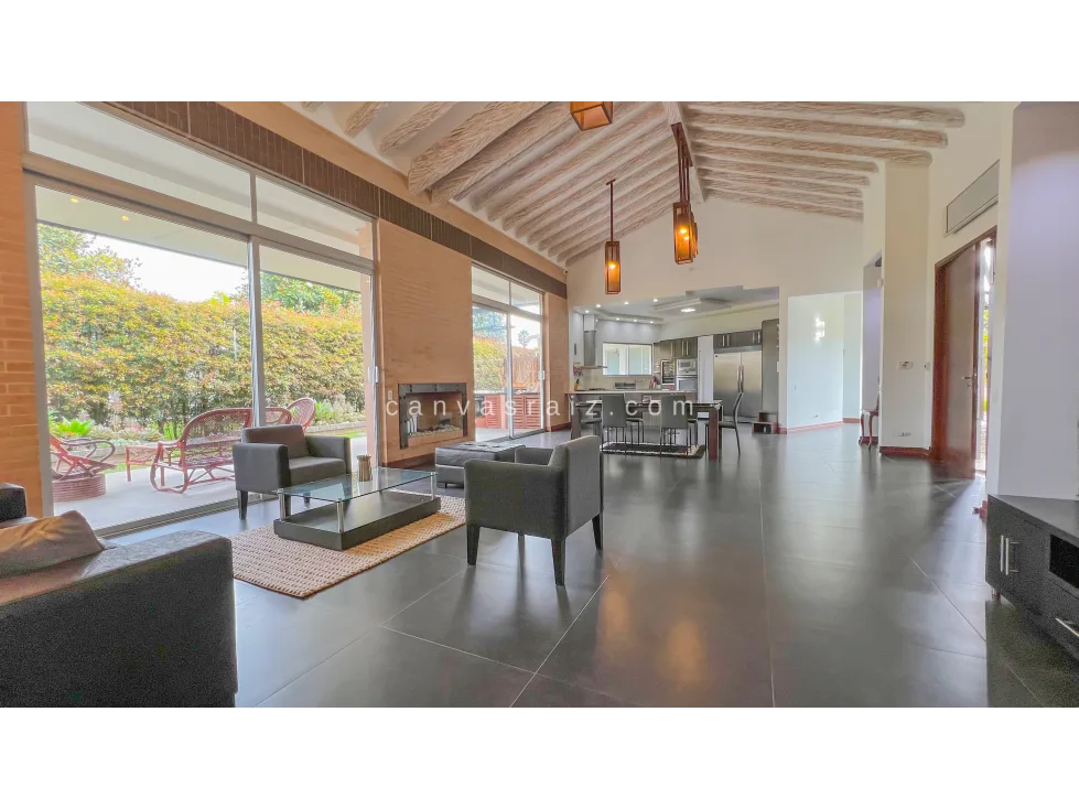 Oficina en Arriendo en Zona centro, Envigado