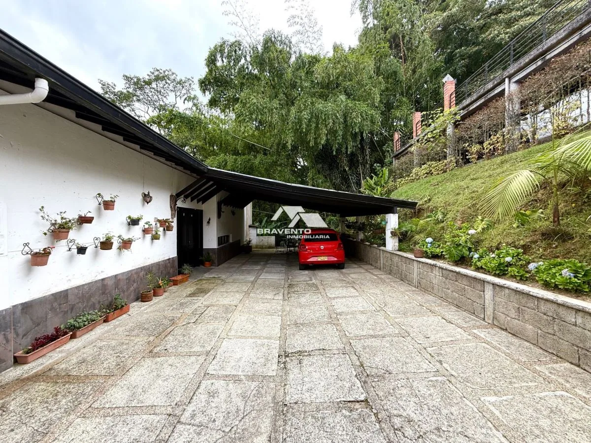 Casa en Arriendo en Loma de la Doctora, Sabaneta