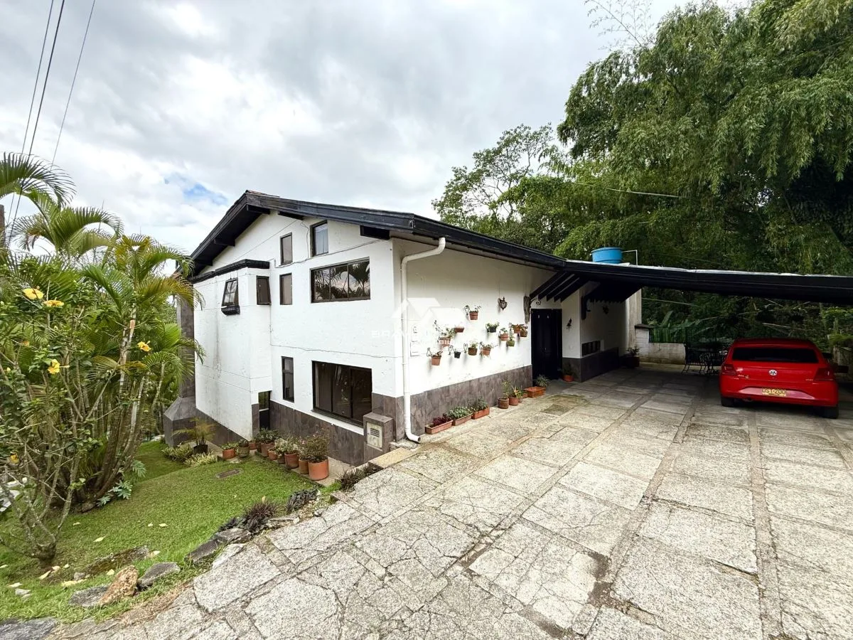 Casa en Arriendo en Loma del Chocho, Envigado