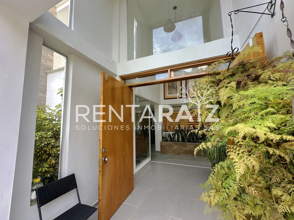 Casa en Arriendo en Loma de las brujas, Envigado