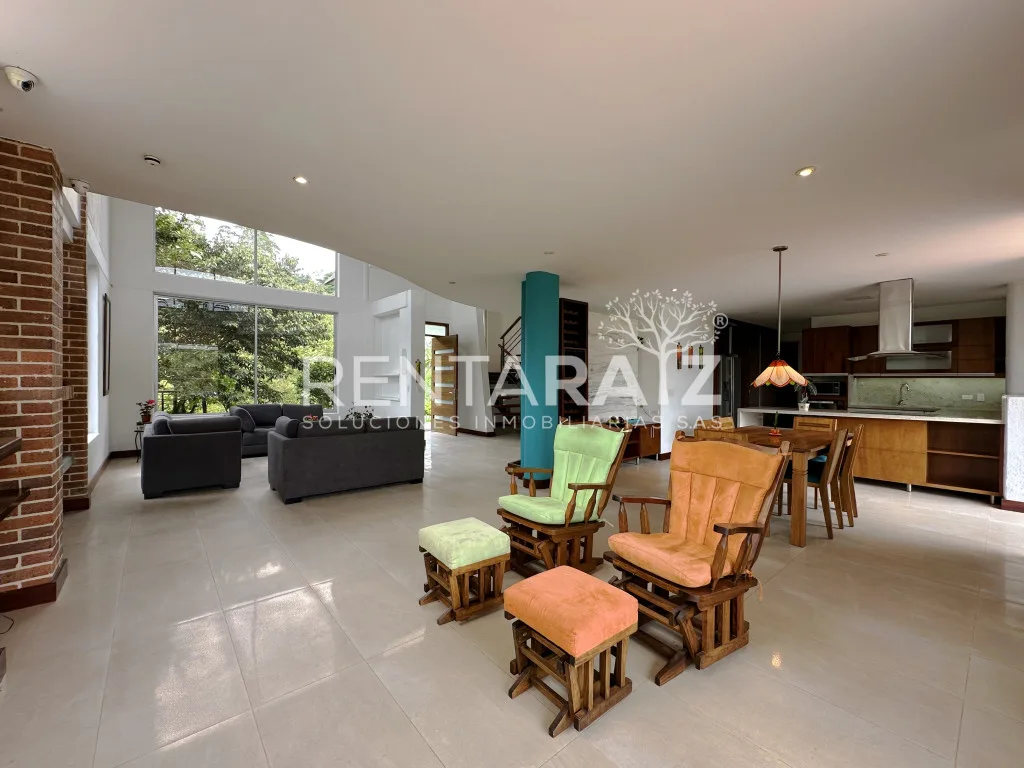 Casa en Arriendo en Loma del Escobero, Envigado