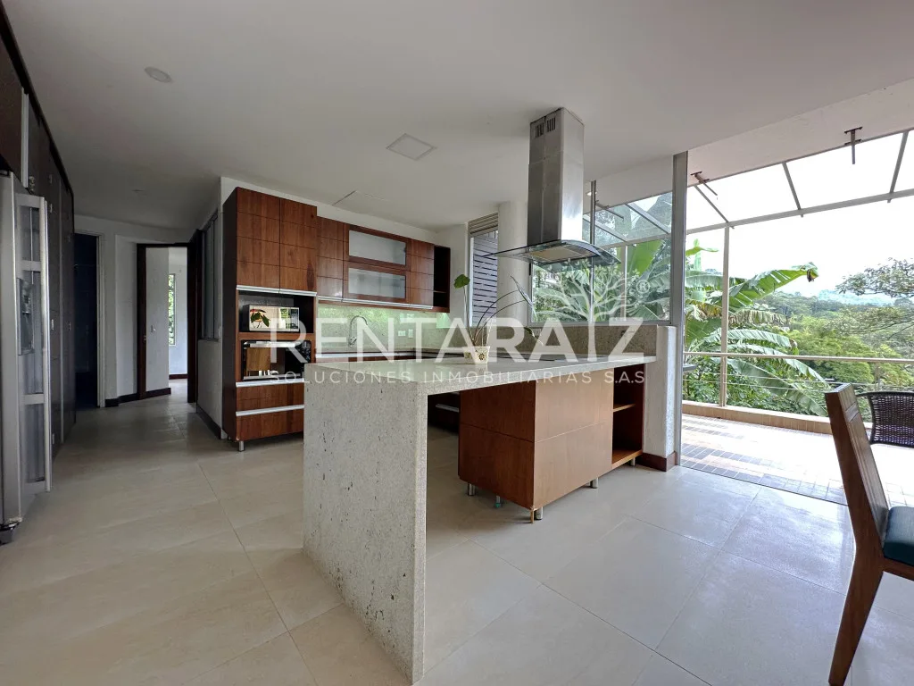 Casa en Arriendo en Loma del Escobero, Envigado
