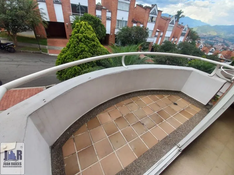 Apartamento en Arriendo en Zuñiga, Envigado