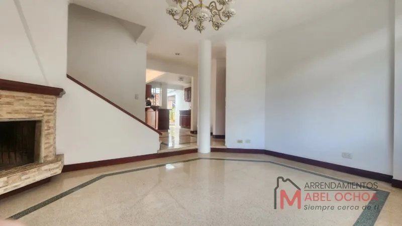 Casa en Arriendo en Loma del Esmeraldal, Envigado