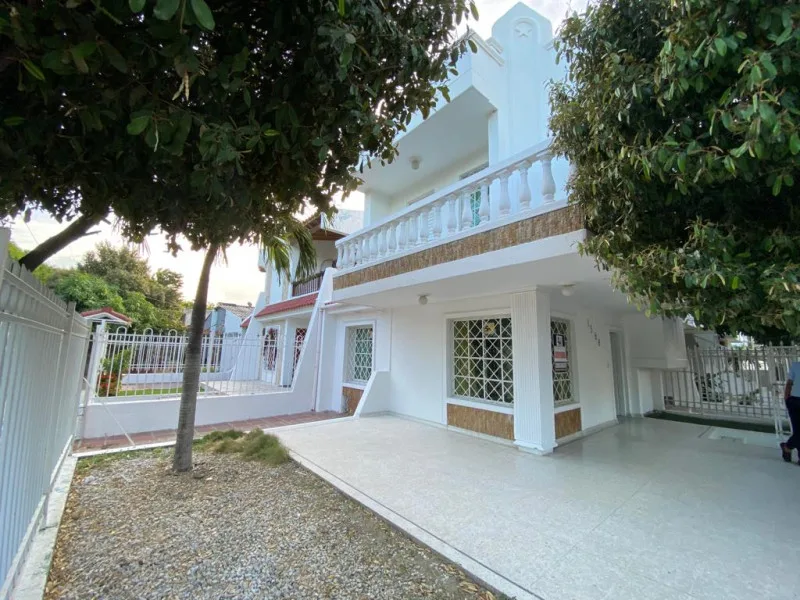 Casa en Arriendo en Los alcazares, Santa marta