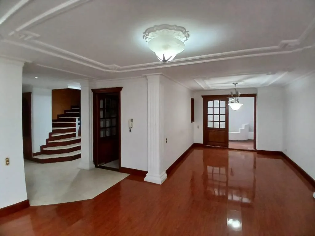 Casa en Arriendo en Pinares, Pereira