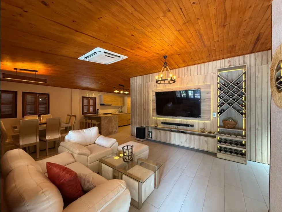 Casa en Arriendo en Rodadero sur, Santa marta - 1