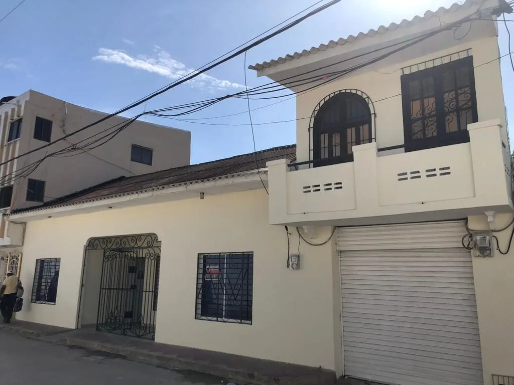 Espacio de oficina en renta para 4 personas en Barranquilla, Blue Garden