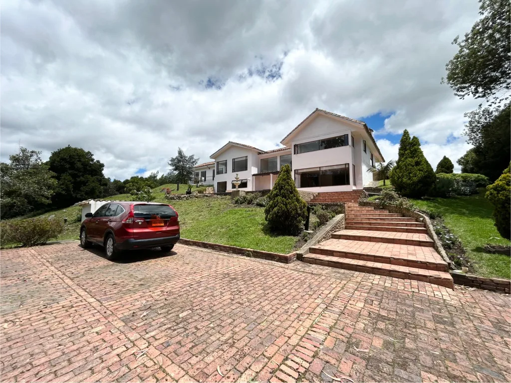 Casa en Arriendo en Yerbabuena, Chía