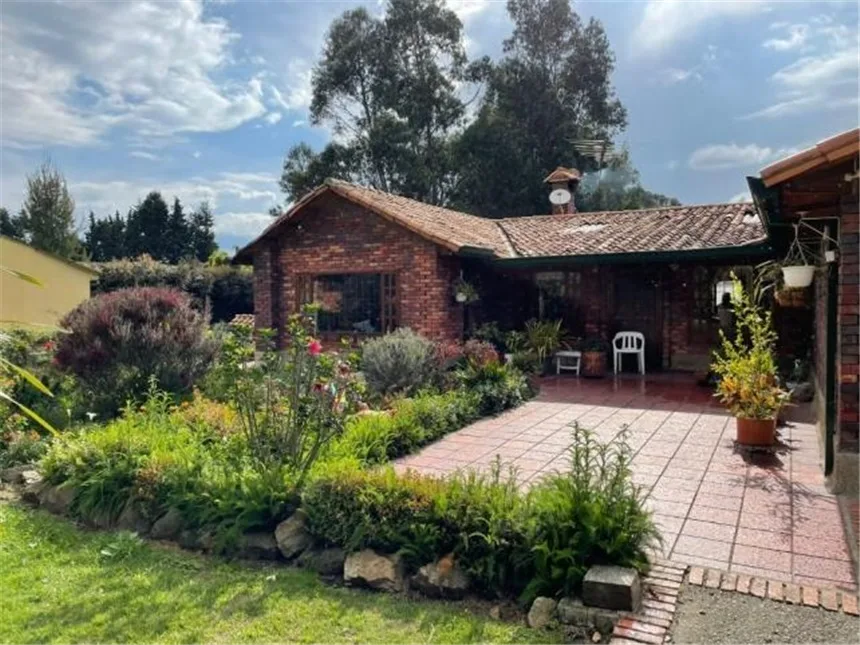Casa en arriendo en Ub senderos de chia, Chía