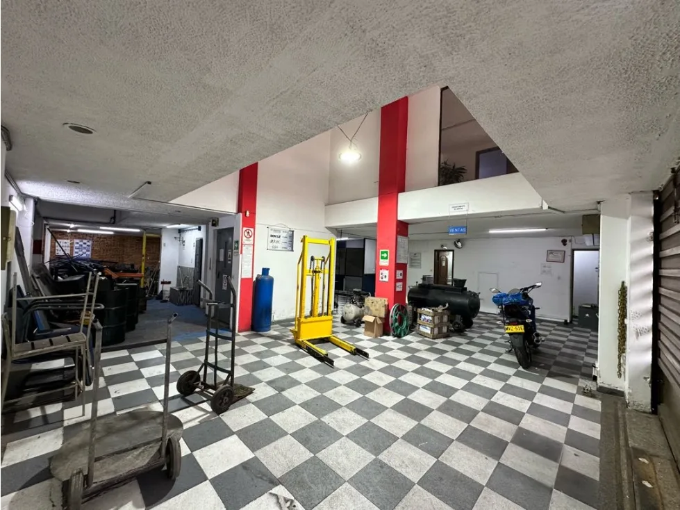 Bodega en arriendo – 7 de Agosto