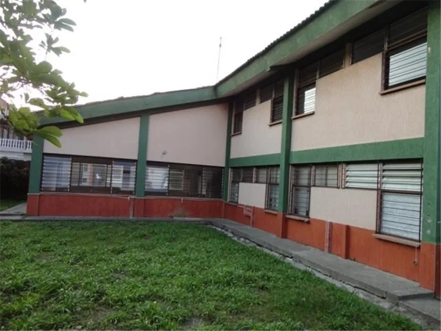 Edificio en arriendo en Candelaria