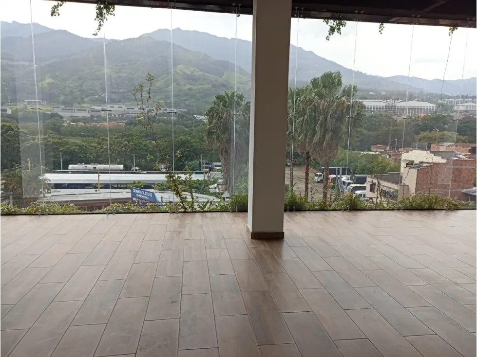 Local en  Arriendo en Copacabana