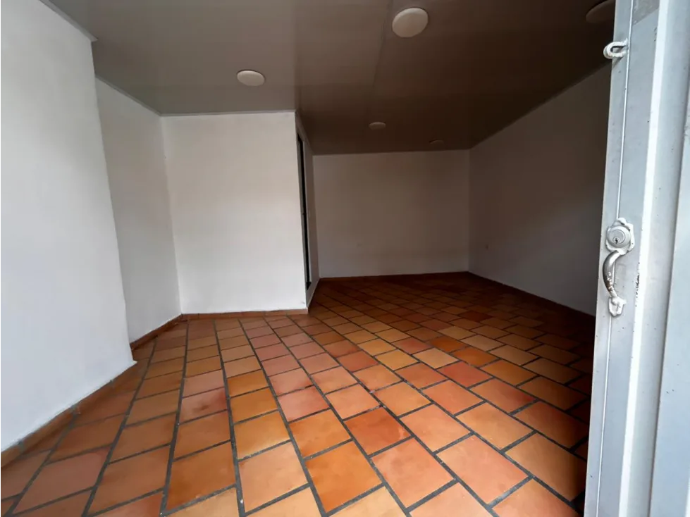 Local en Arriendo en Mirador de San Juan, Girón