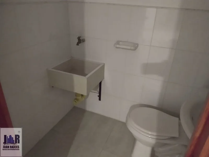 Local en Arriendo en Parque de Caldas, Caldas