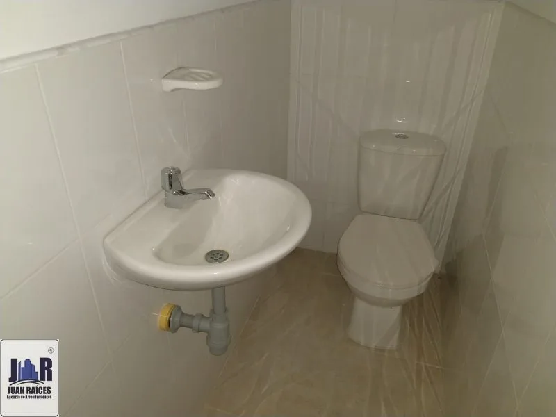 Local en Arriendo en Parque de Caldas, Caldas