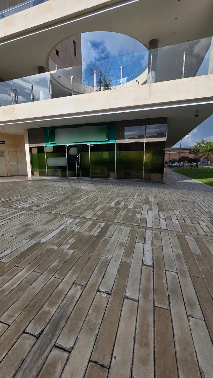 Local en Arriendo en Pontevedra, Bogotá