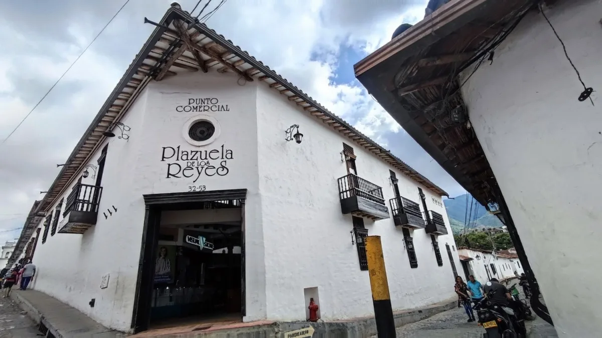 Local en  Arriendo en Quintas del llanito, Girón