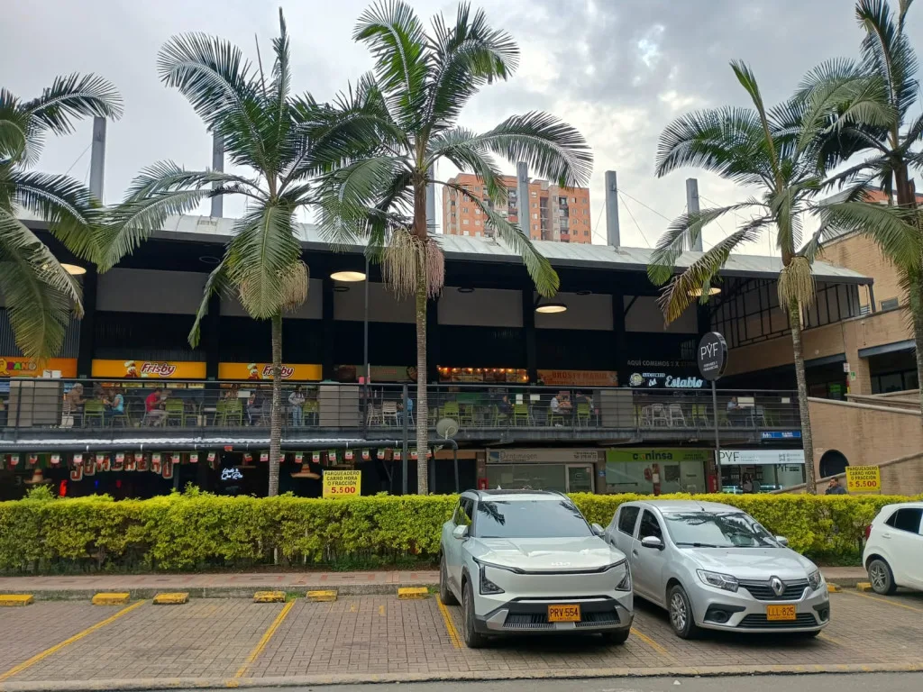 Local en Arriendo en Sabaneta real, Sabaneta