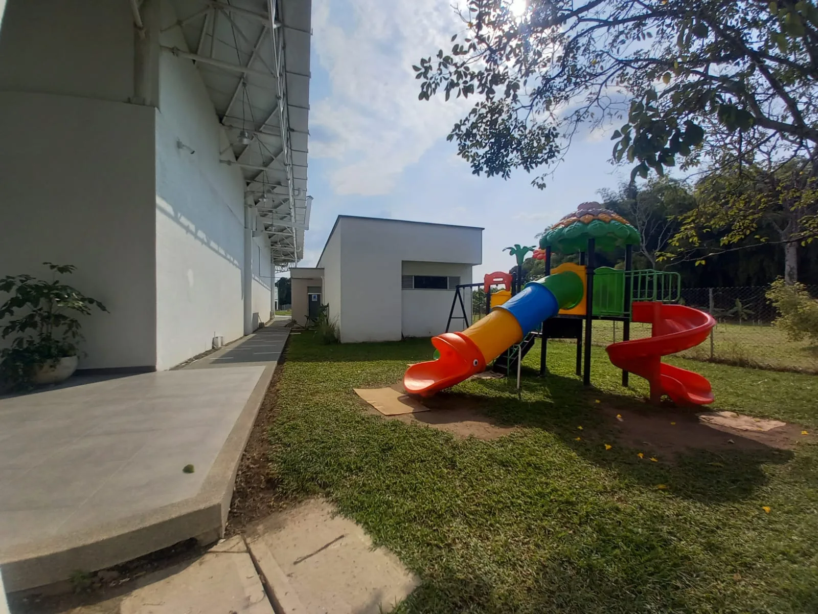 Local en arriendo en Baraya, Montenegro