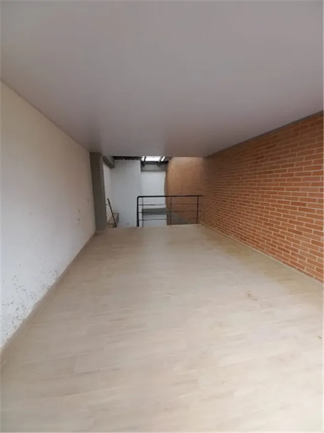 Local en arriendo en Cota