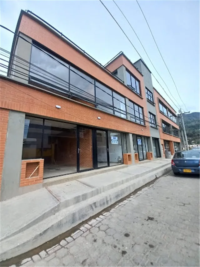 Local en arriendo en Cota