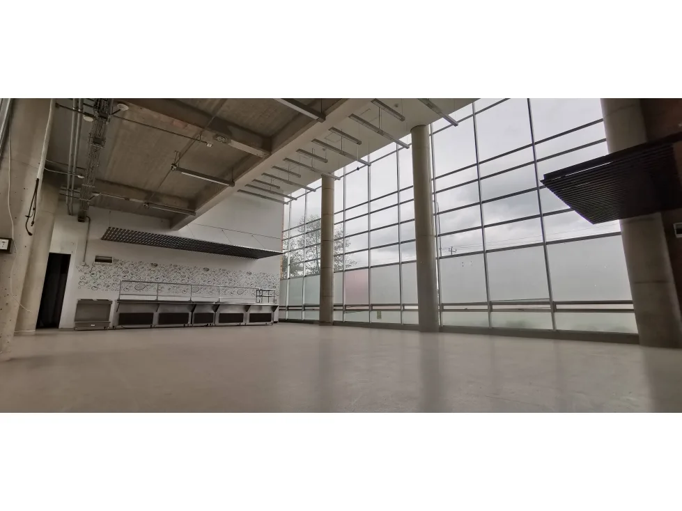 Local en arriendo en Siberia, Cota