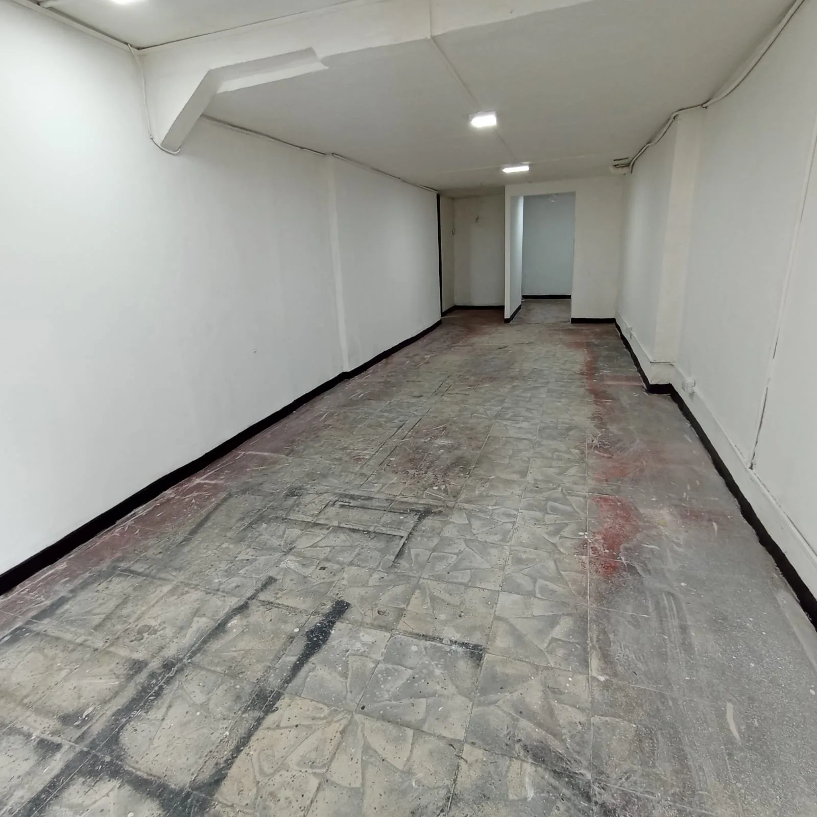 Local en arriendo en el centro de Manizales sobre vía principal