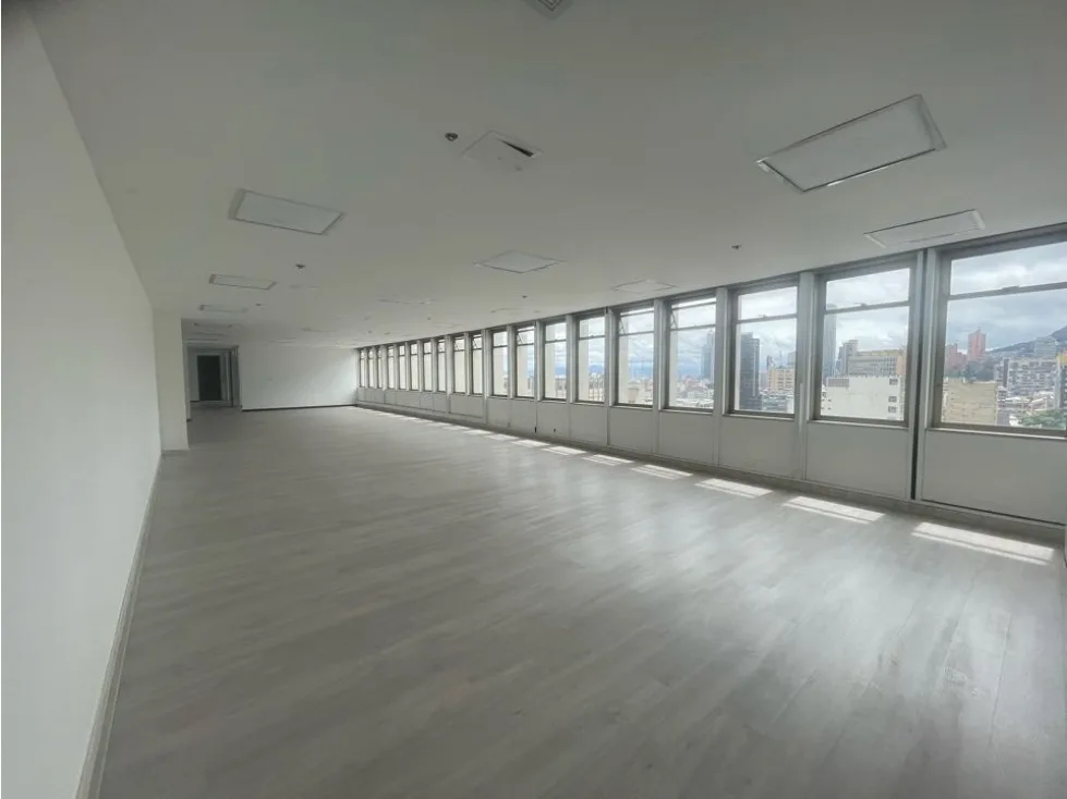 Oficina en  Arriendo