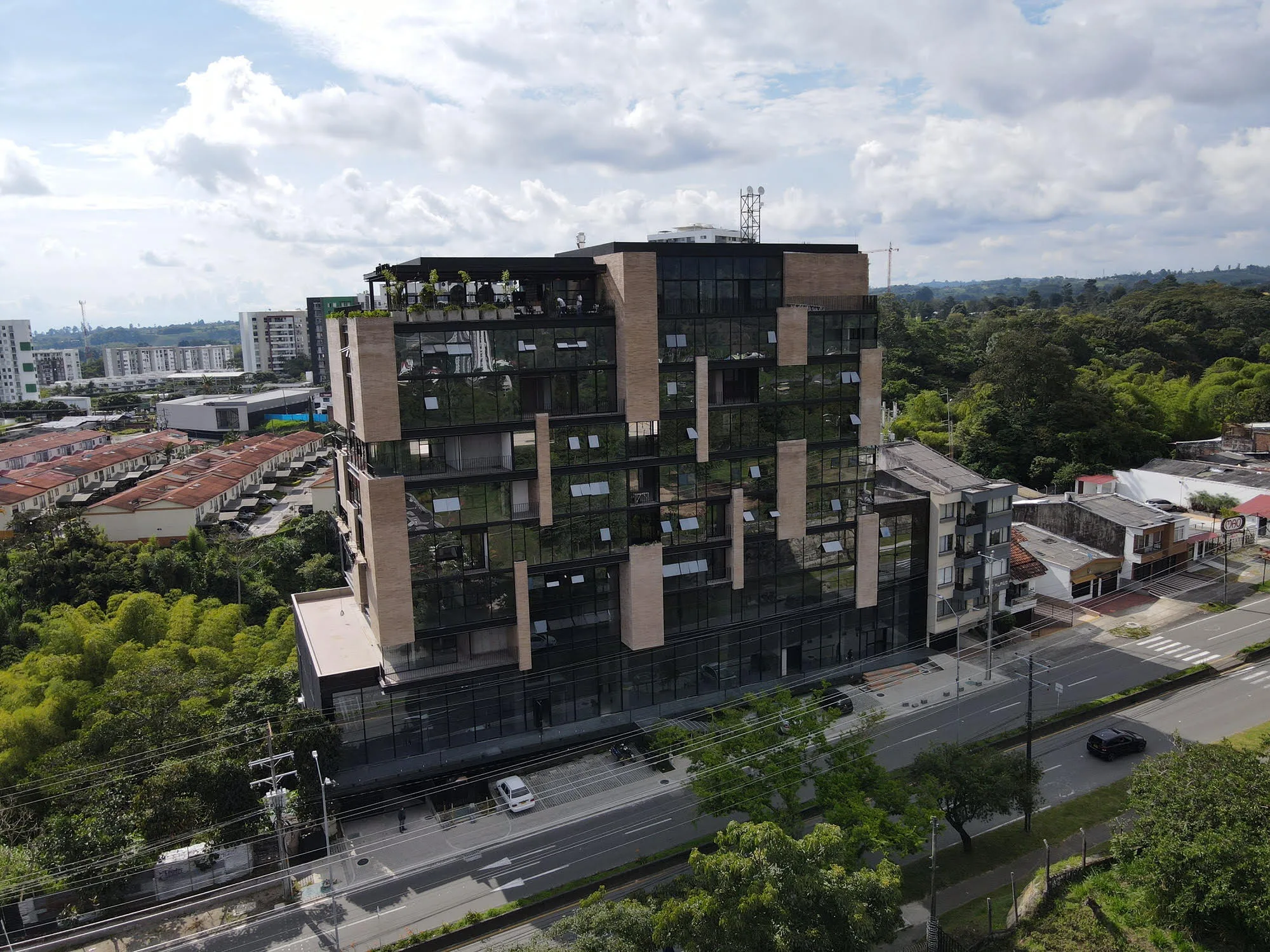 Oficina en  Arriendo en Aborigenes, Armenia