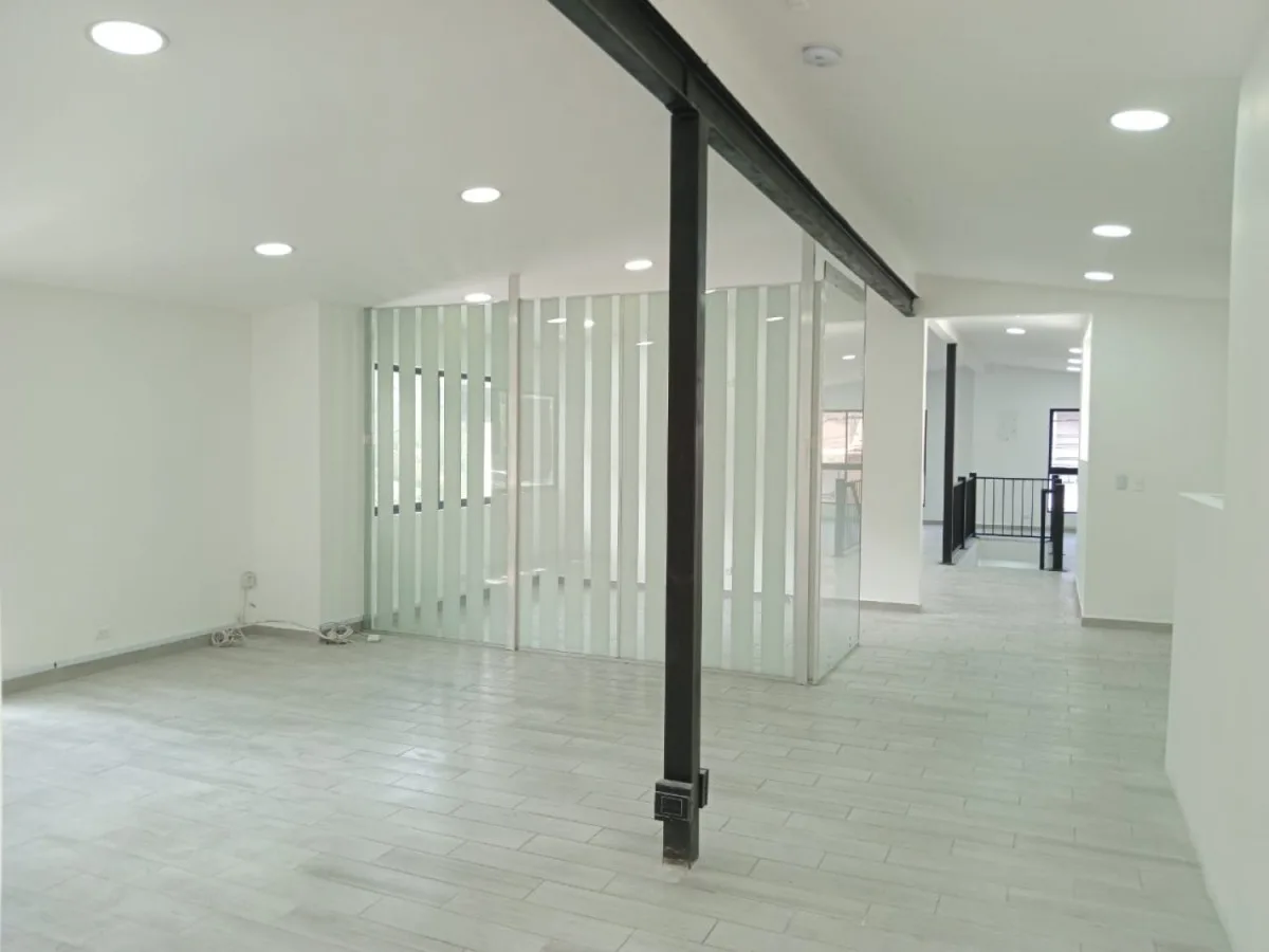 Casa en arriendo en Andalucìa, Envigado