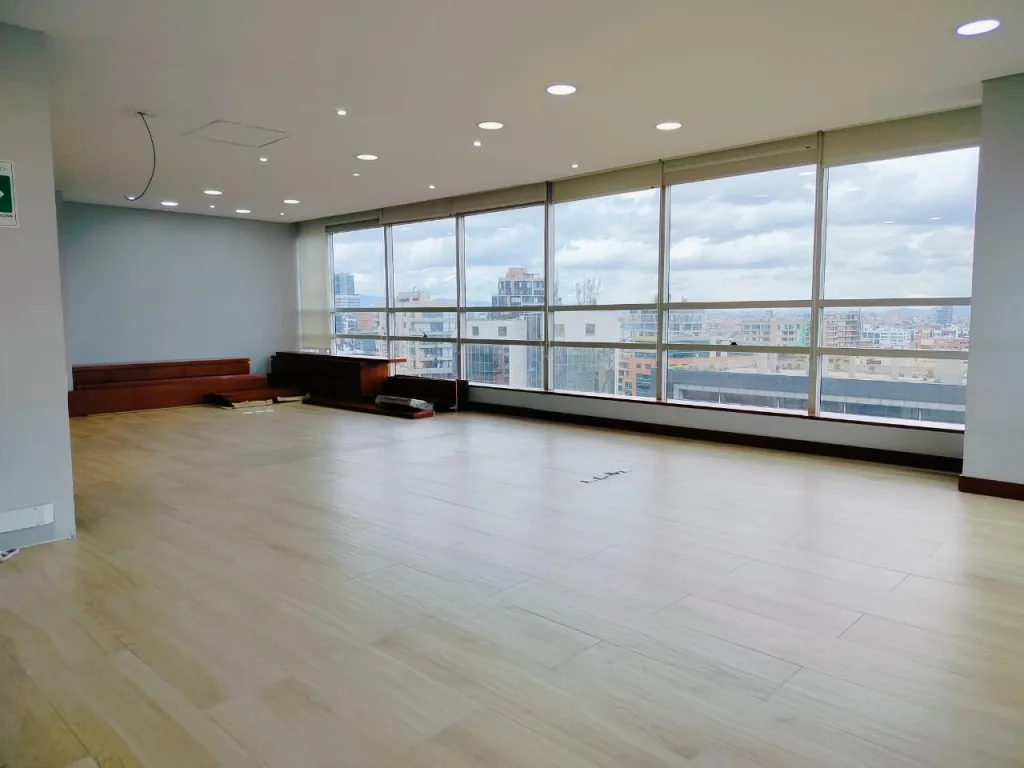 Oficina en Arriendo en Bella suiza, Bogotá