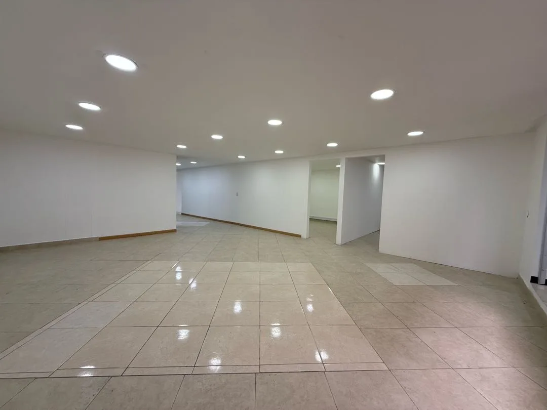 Oficina en Arriendo en El chico, Bogotá