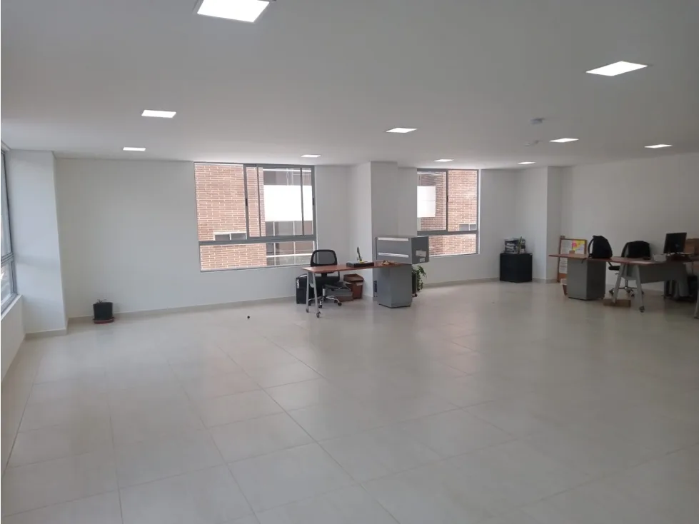 Oficina en  Arriendo en El portal, Envigado
