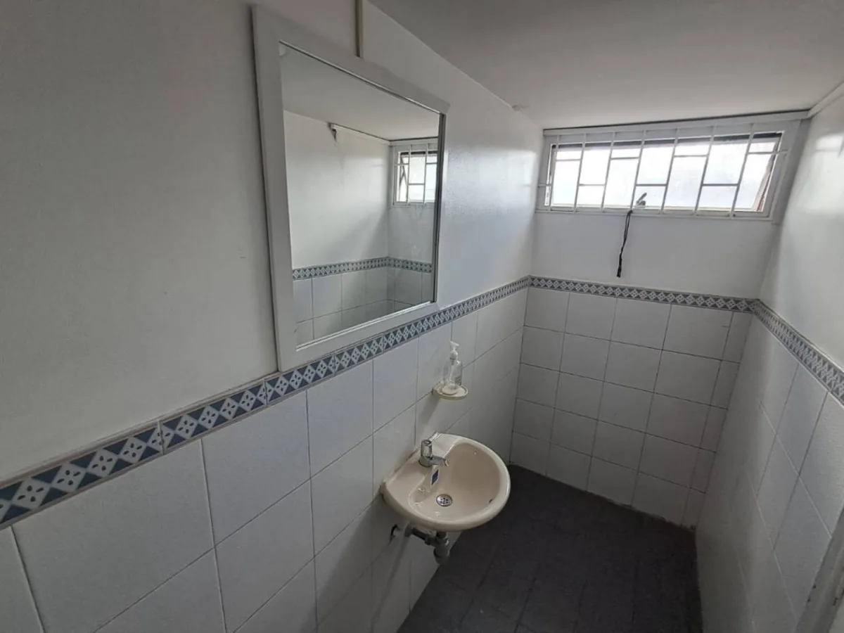 Oficina en Arriendo en Lago gaitan, Bogotá