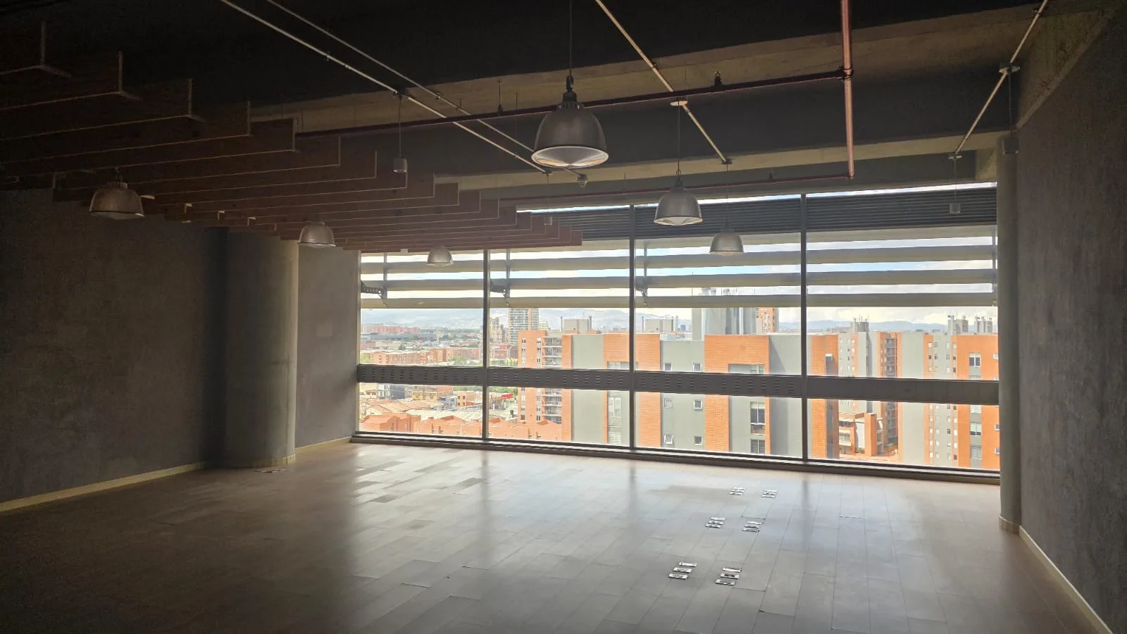 Oficina en Arriendo en Pontevedra, Bogotá