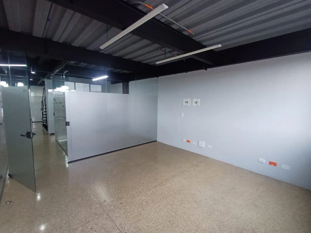 Arrienda Edificio en chico