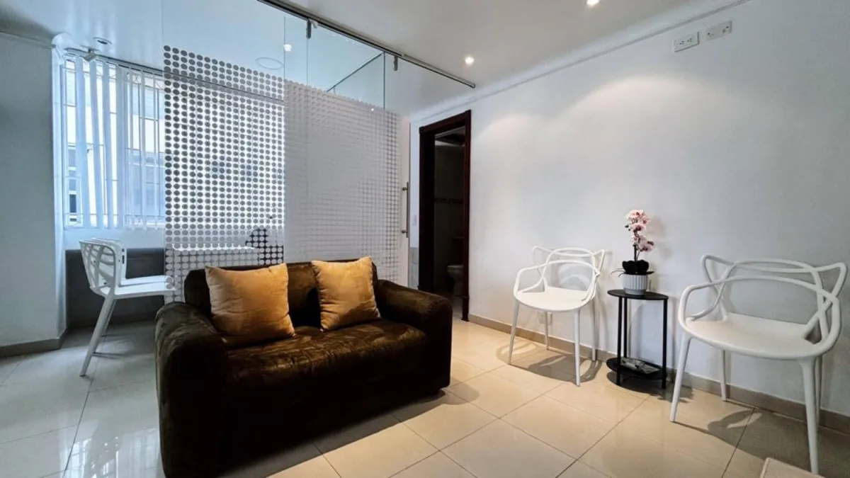 Oficina en Arriendo en Santa Barbara, Bogotá