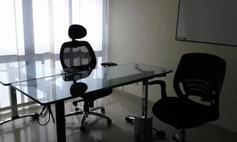 Oficina en Arriendo en Versalles, Yumbo