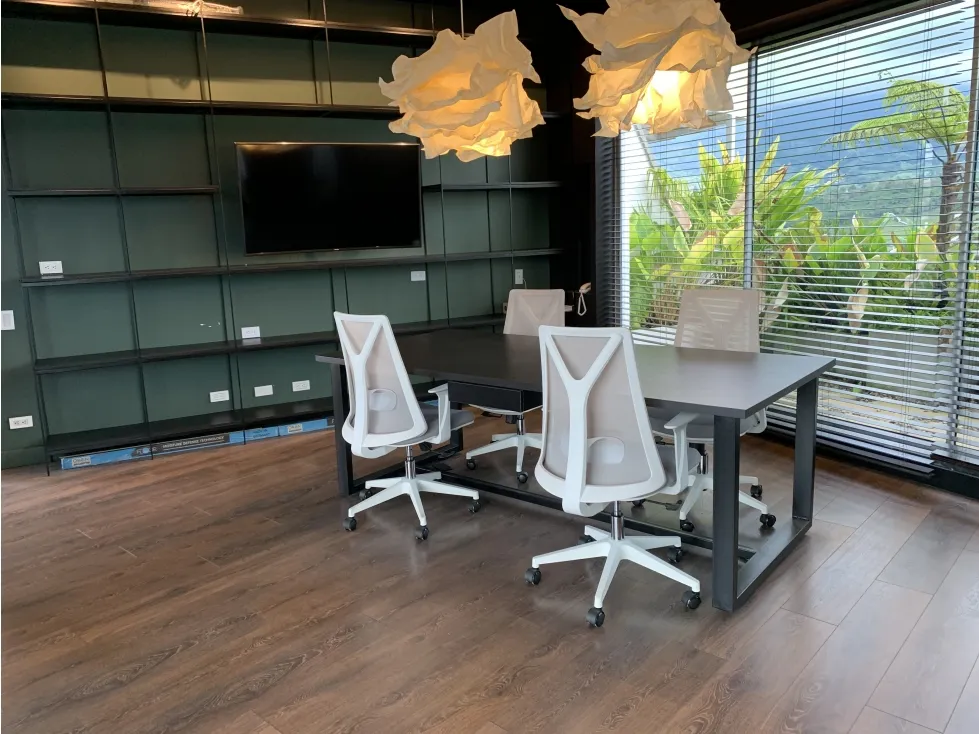 Oficina en Arriendo
